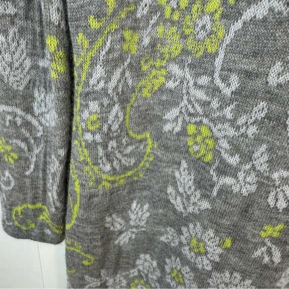 Novica Alpaca Gray Floral Long Cardigan Coat M - Picture 12 of 15